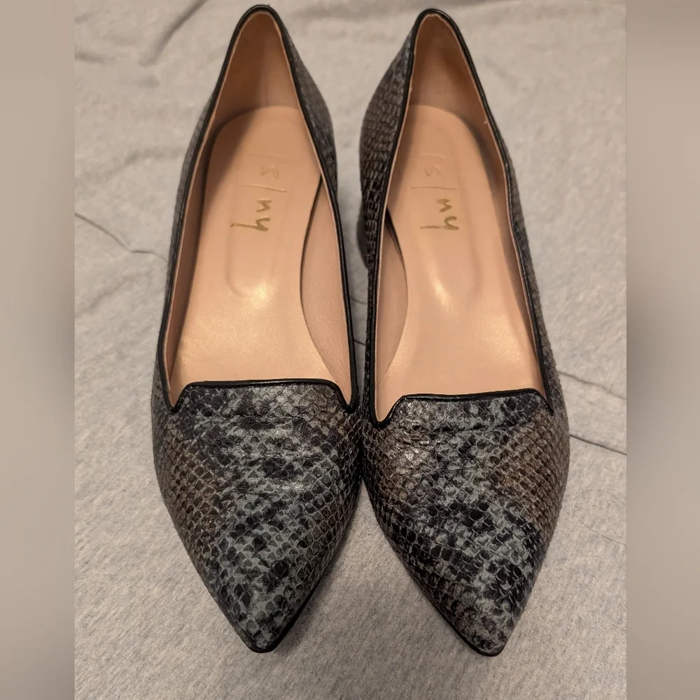 Elegant Black and Gray Snakeskin Women's Shoes Size 8